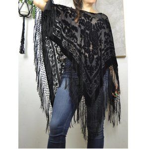 Saldana Vintage Poncho